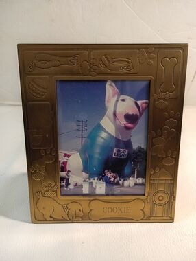 VTG M.W. Carr Brass 4 x 3 Photo Frame (ENGRAVED) w/Spuds MacKenzie Parade Photo